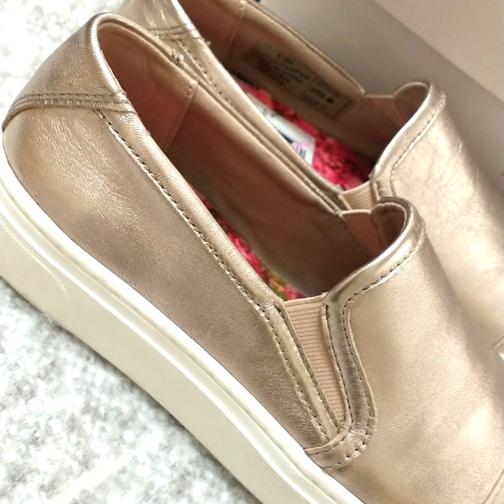 Foot pedals from HSN loafers tennis shoes new shoes - Picture 4 of 7